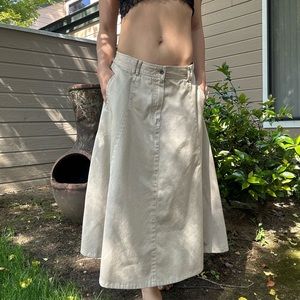 Vintage Liz sports khaki maxi skirt